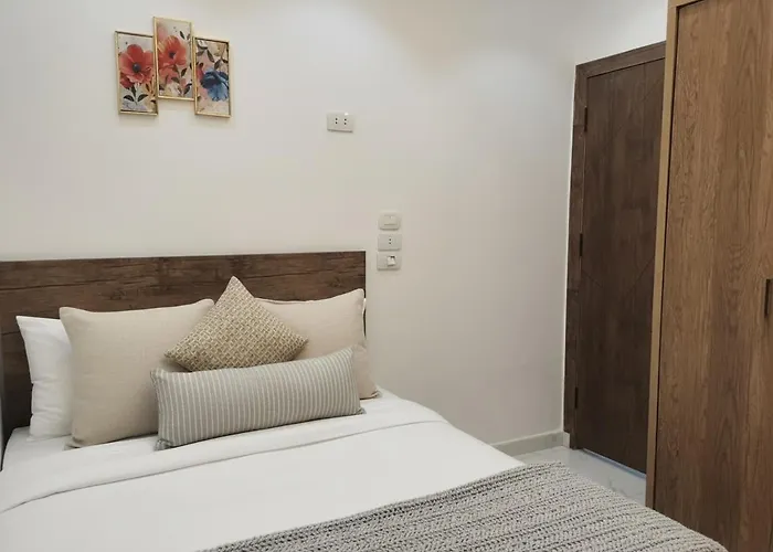 Luxury Sea View 5 Apartment *